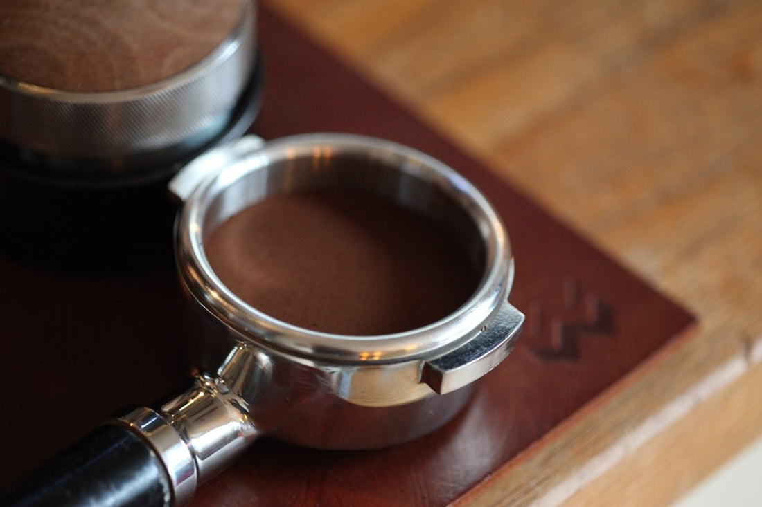 Enhance Every Brew: How a V60 Pour Over Kettle with Built-In Thermometer Elevates Your Coffee Ritual - Baristas Tools
