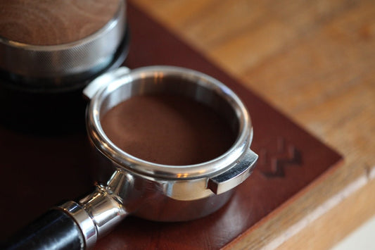 Enhance Every Brew: How a V60 Pour Over Kettle with Built-In Thermometer Elevates Your Coffee Ritual - Baristas Tools