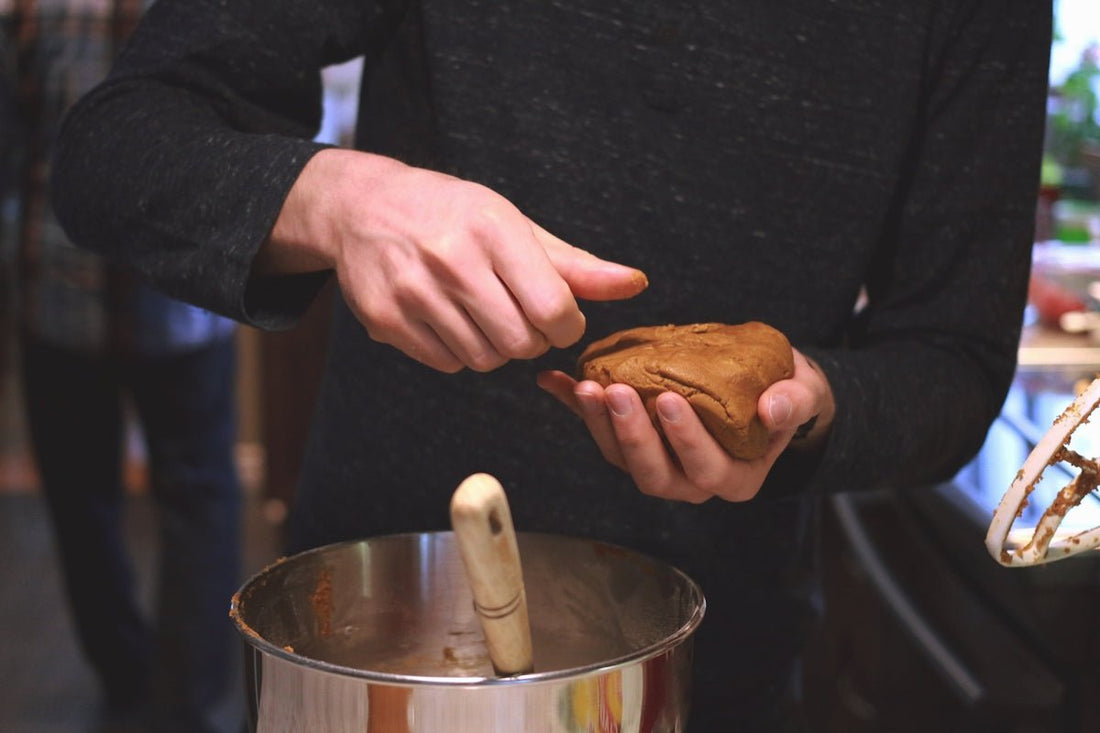 Master the Perfect Latte Foam with the 350ml Milk Frothing Pitcher with Heat-Resistant Silicone Grip - Baristas Tools