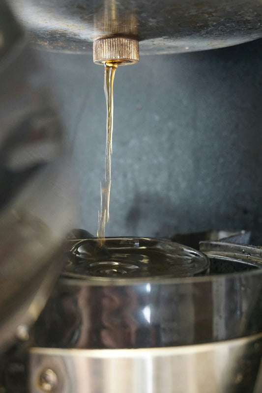 Mastering the Art of Milk Frothing: A Barista's Guide with a 350ml Stainless Steel Milk Jug - Baristas Tools