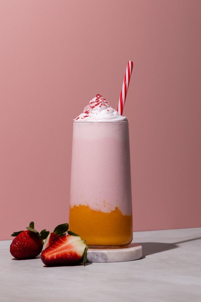 Arkadia Strawberry Frappe Powder 1kg – Café Style Strawberry Milkshake & Iced Drink Mix - Baristas Tools