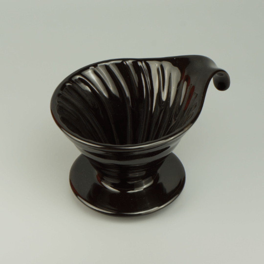 Ceramic V60 Coffee Dripper Black/white– Classic Pour Over Brewing with Style - Baristas Tools